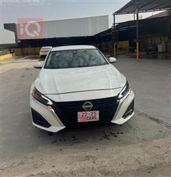 نيسان ألتيما